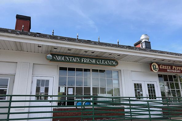 Shaw's Plaza Middlebury, VT